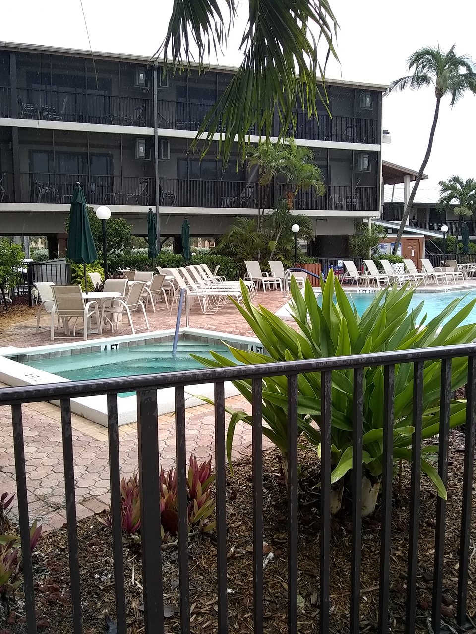 Loading Resort Image...